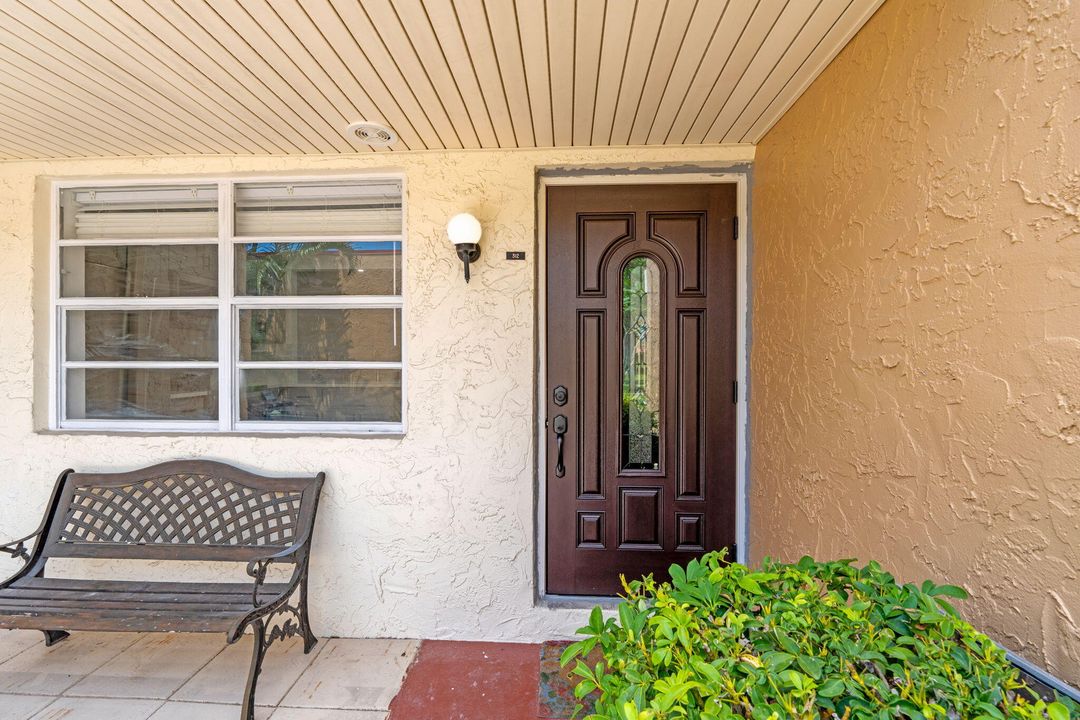 合同活跃: $210,000 (2 贝兹, 2 浴室, 1197 平方英尺)