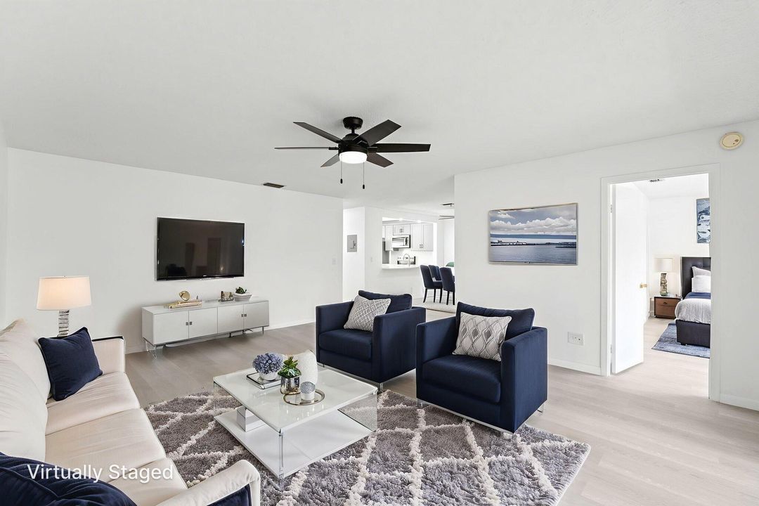 合同活跃: $210,000 (2 贝兹, 2 浴室, 1197 平方英尺)