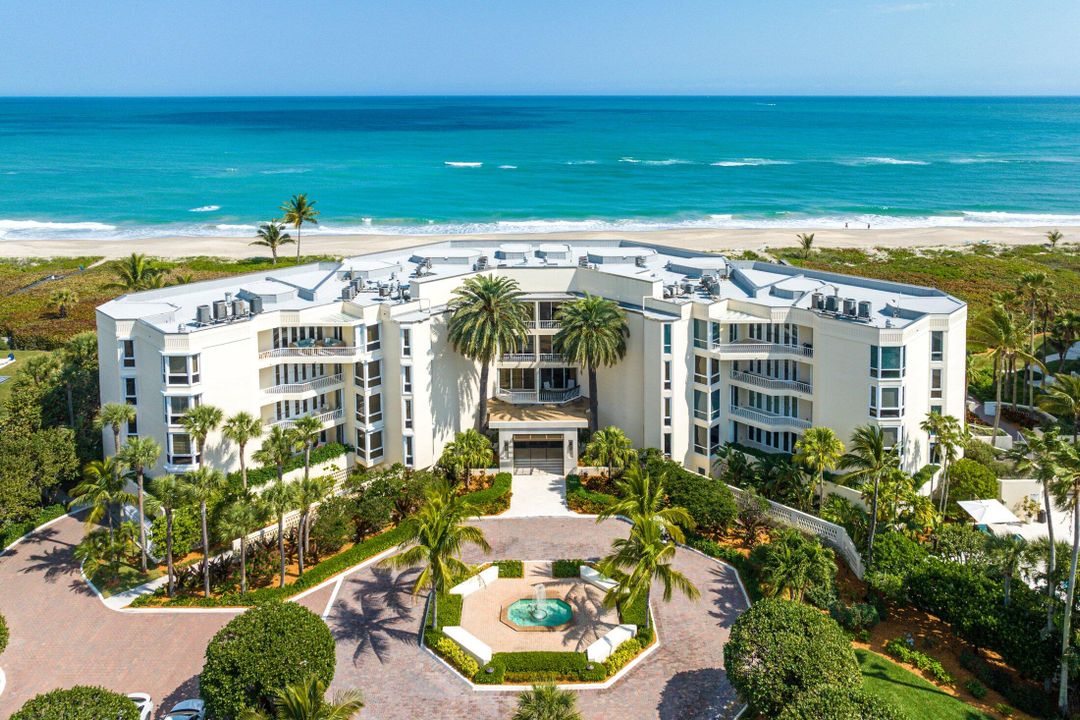 Vendido Recientemente: $3,995,000 (3 camas, 3 baños, 3054 Pies cuadrados)