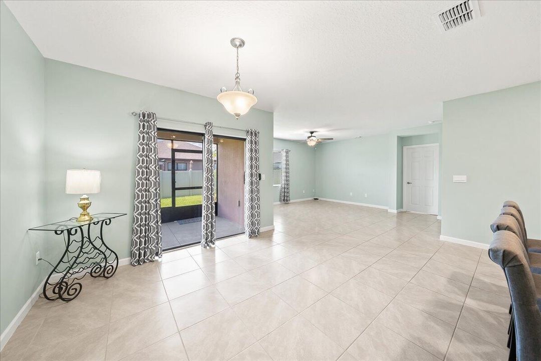 For Sale: $364,900 (4 beds, 2 baths, 1830 Square Feet)