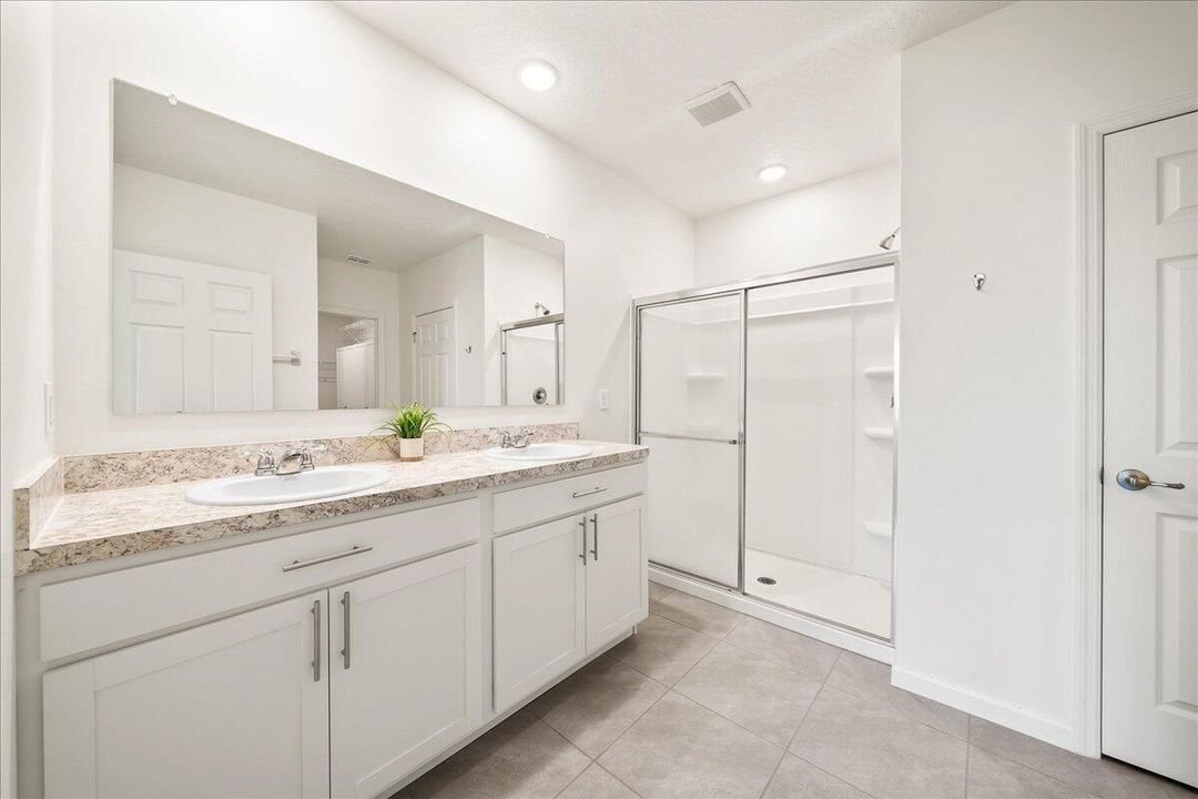 For Sale: $364,900 (4 beds, 2 baths, 1830 Square Feet)