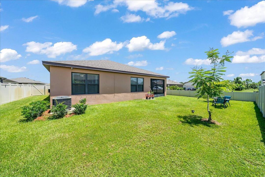 For Sale: $364,900 (4 beds, 2 baths, 1830 Square Feet)