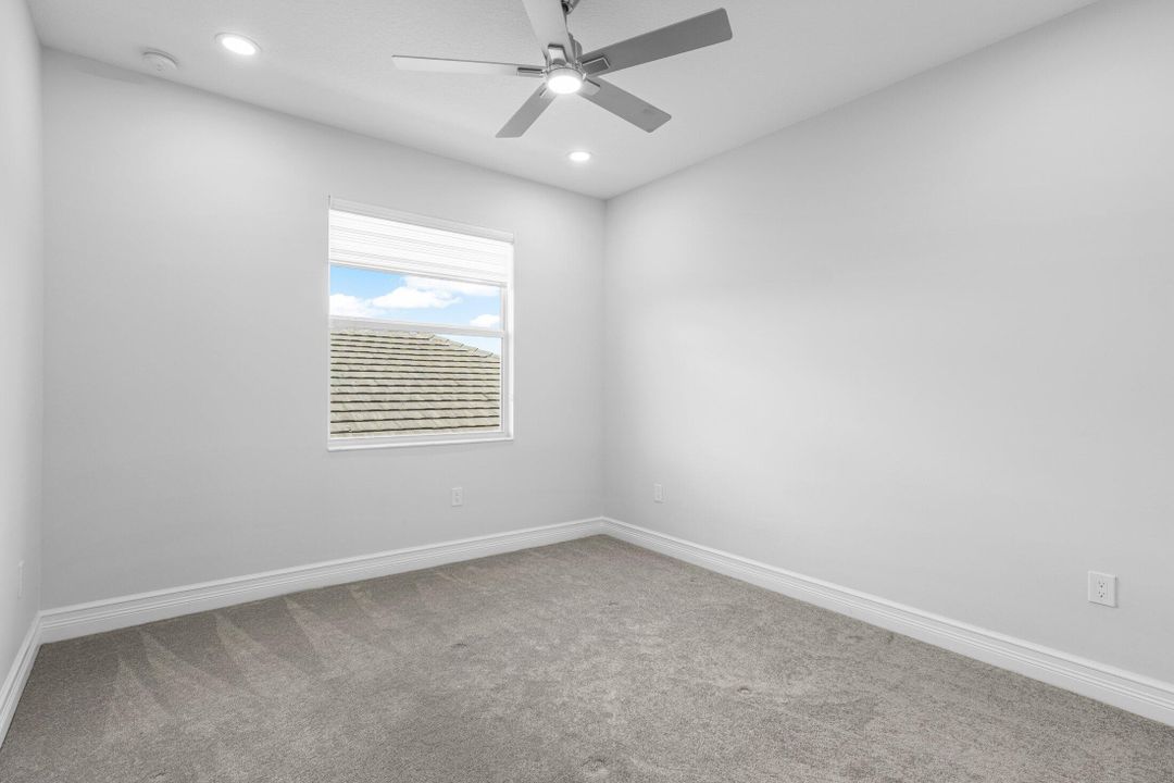 Active With Contract: $1,277,000 (6 beds, 5 baths, 3477 Square Feet)