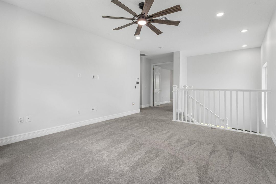 Active With Contract: $1,277,000 (6 beds, 5 baths, 3477 Square Feet)