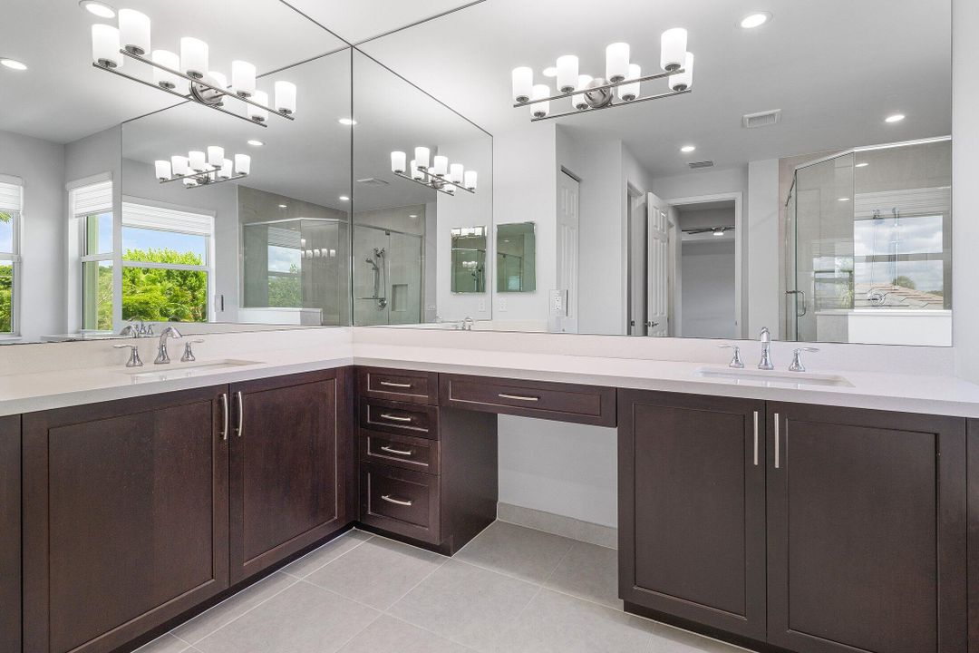 Active With Contract: $1,277,000 (6 beds, 5 baths, 3477 Square Feet)