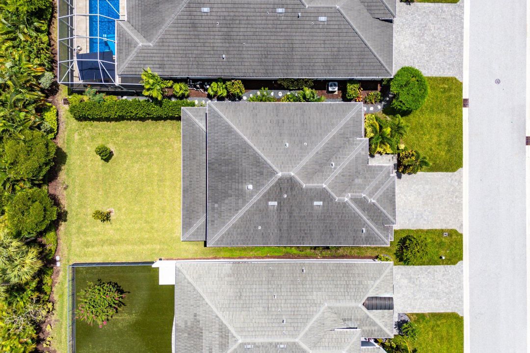 Active With Contract: $1,277,000 (6 beds, 5 baths, 3477 Square Feet)