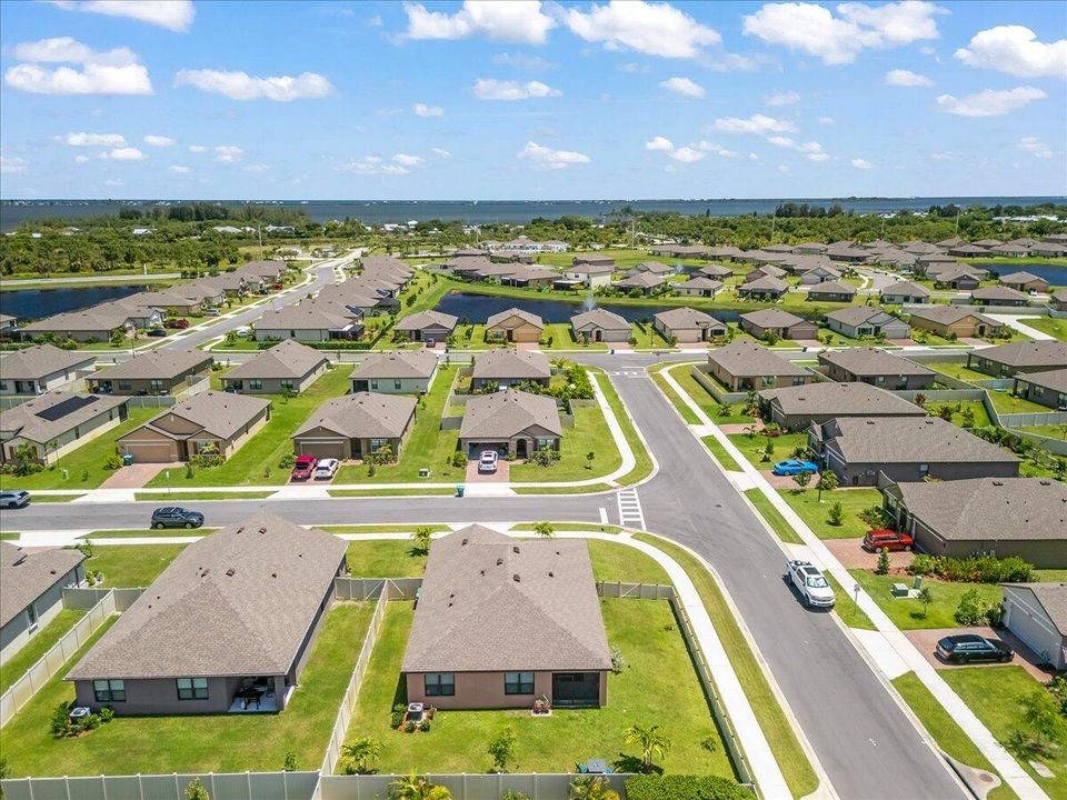 For Sale: $364,900 (4 beds, 2 baths, 1830 Square Feet)