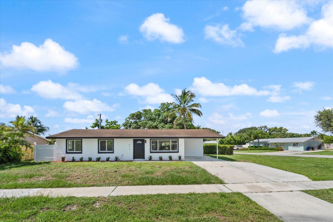 Active With Contract: $545,000 (3 beds, 2 baths, 1107 Square Feet)