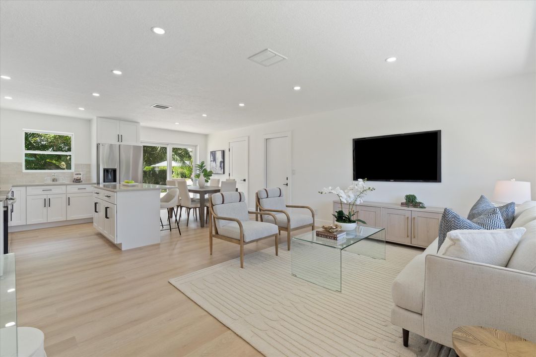 Active With Contract: $545,000 (3 beds, 2 baths, 1107 Square Feet)