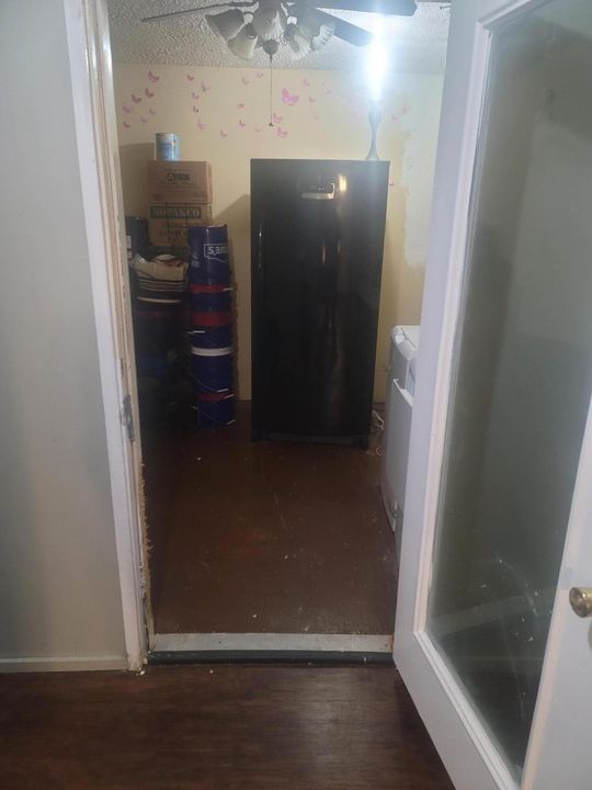 待售: $74,000 (3 贝兹, 2 浴室, 1154 平方英尺)