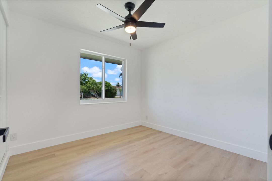 Active With Contract: $545,000 (3 beds, 2 baths, 1107 Square Feet)