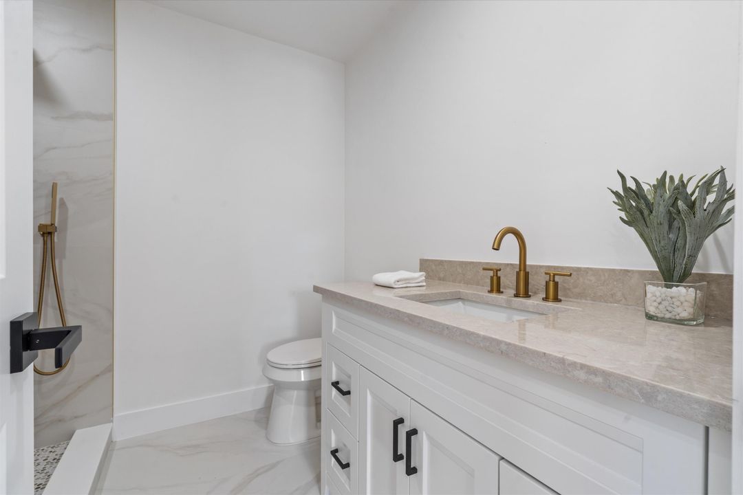 Active With Contract: $545,000 (3 beds, 2 baths, 1107 Square Feet)