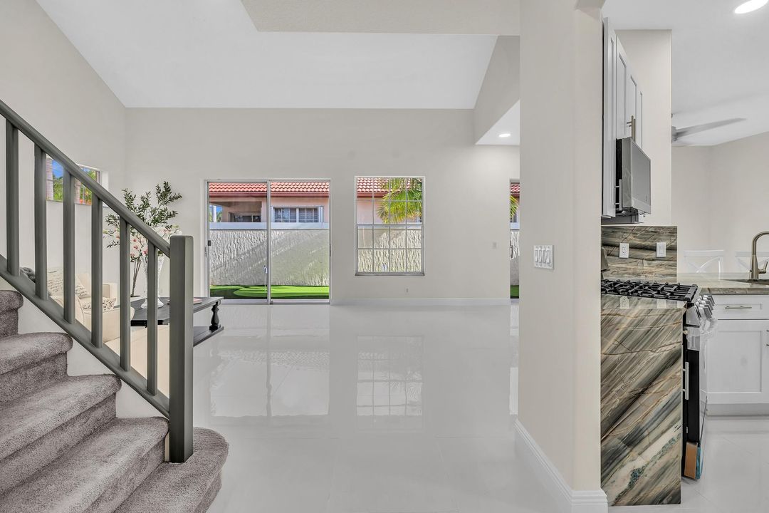 Active With Contract: $4,500 (4 beds, 3 baths, 2403 Square Feet)