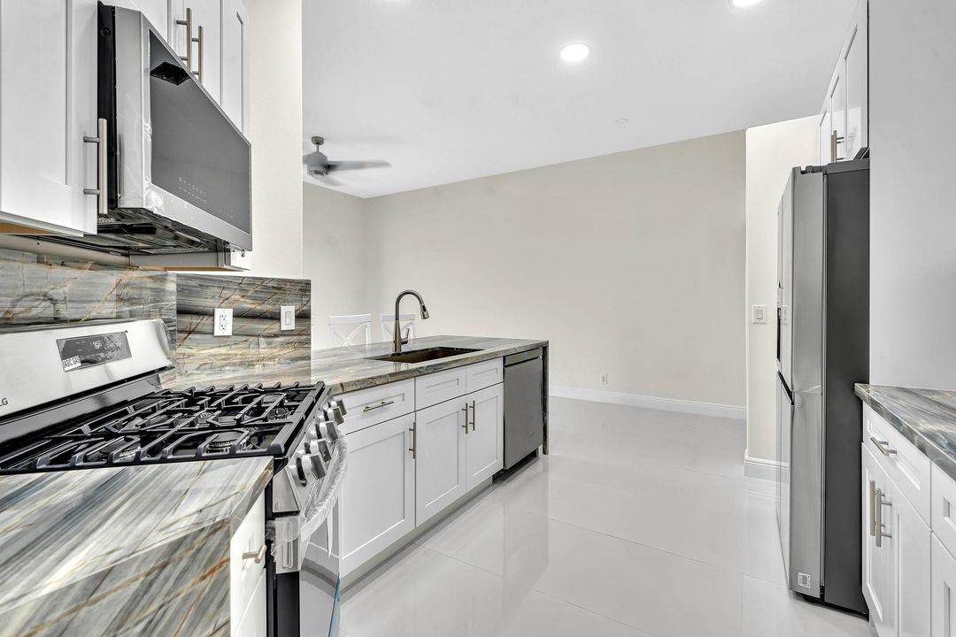 Active With Contract: $4,500 (4 beds, 3 baths, 2403 Square Feet)