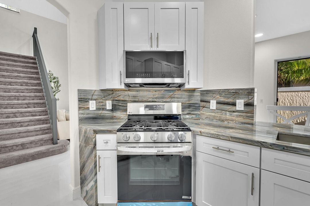 Active With Contract: $4,500 (4 beds, 3 baths, 2403 Square Feet)