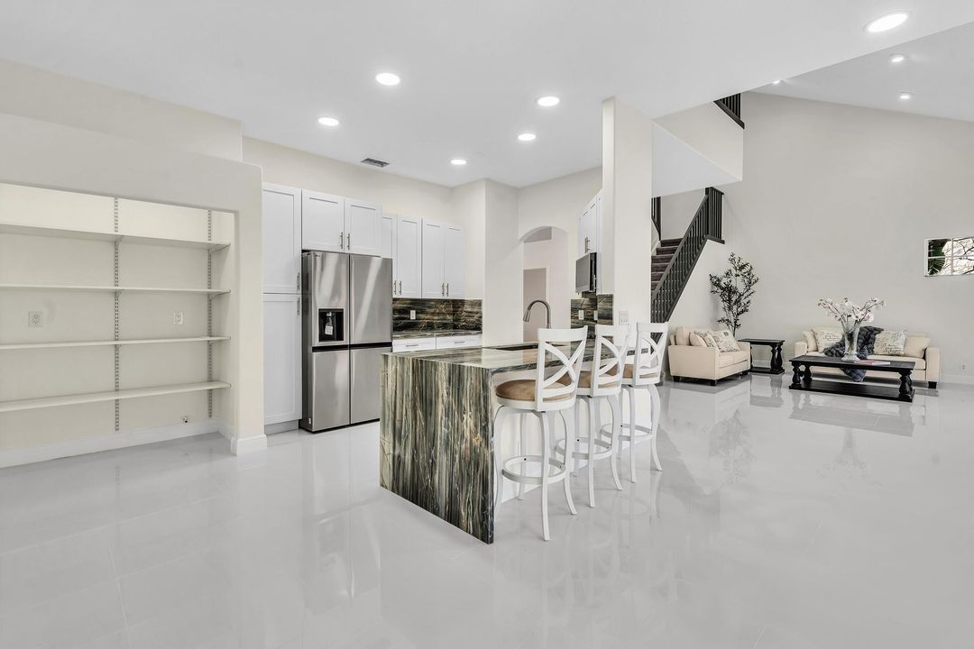 Active With Contract: $4,500 (4 beds, 3 baths, 2403 Square Feet)