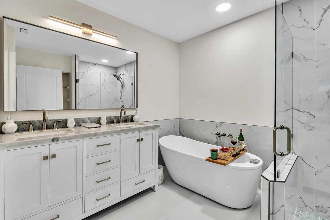 Active With Contract: $4,500 (4 beds, 3 baths, 2403 Square Feet)