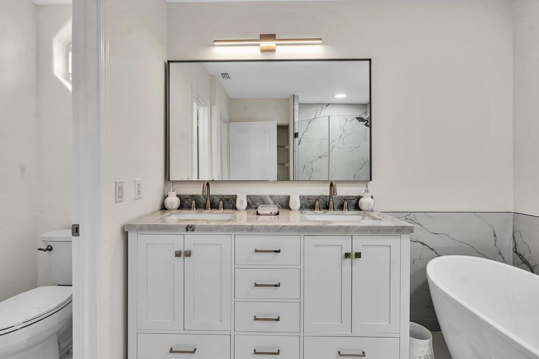 Active With Contract: $4,500 (4 beds, 3 baths, 2403 Square Feet)