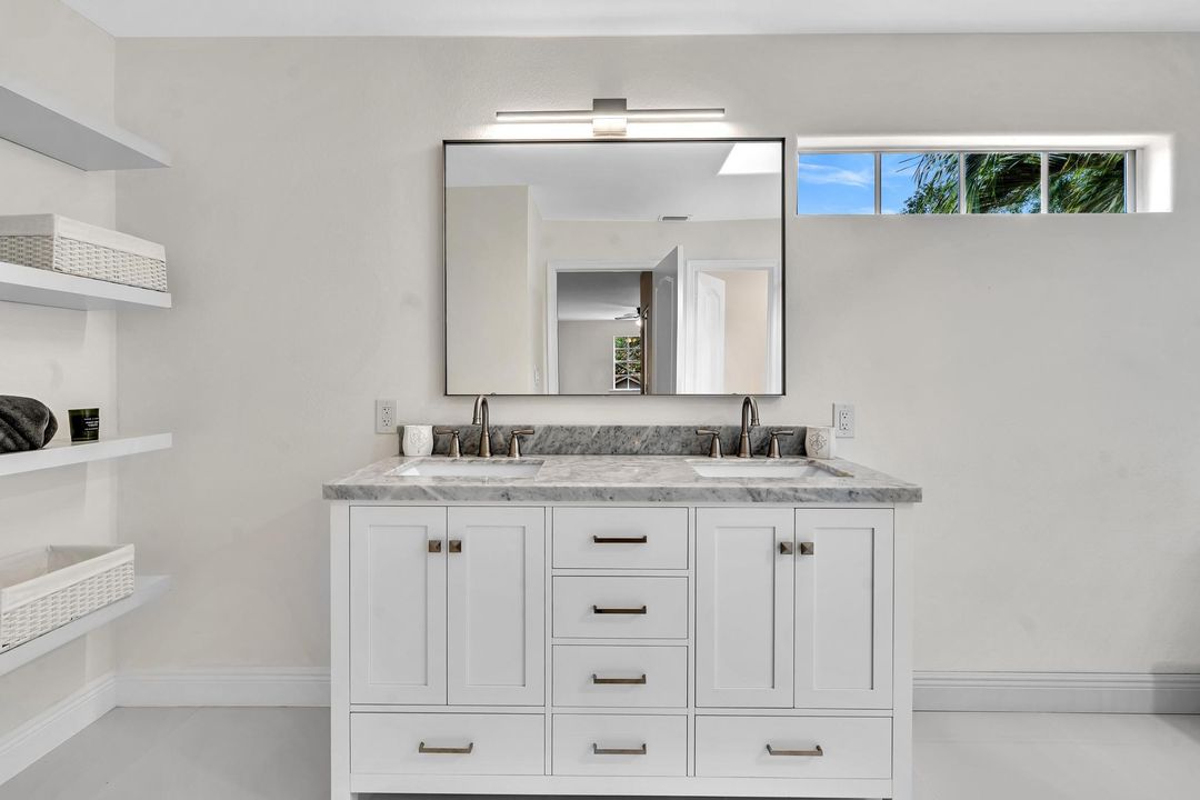 Active With Contract: $4,500 (4 beds, 3 baths, 2403 Square Feet)