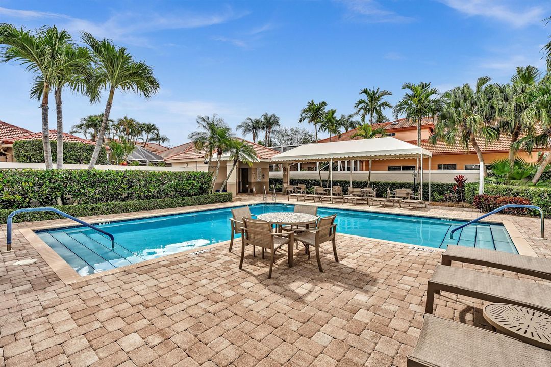 Active With Contract: $4,500 (4 beds, 3 baths, 2403 Square Feet)