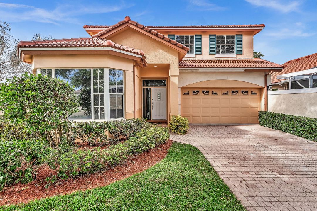 Active With Contract: $4,500 (4 beds, 3 baths, 2403 Square Feet)