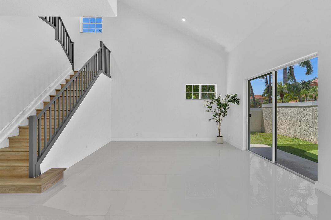 Active With Contract: $4,500 (4 beds, 3 baths, 2403 Square Feet)