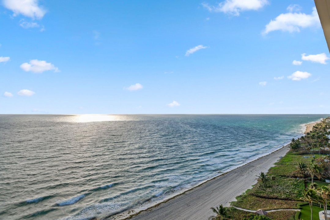 Active With Contract: $649,900 (2 beds, 2 baths, 1154 Square Feet)