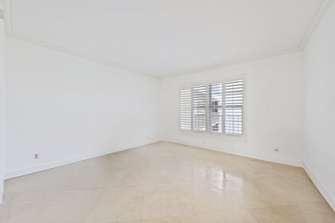 Active With Contract: $649,900 (2 beds, 2 baths, 1154 Square Feet)