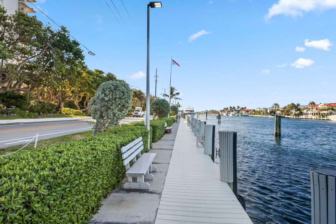 Active With Contract: $649,900 (2 beds, 2 baths, 1154 Square Feet)