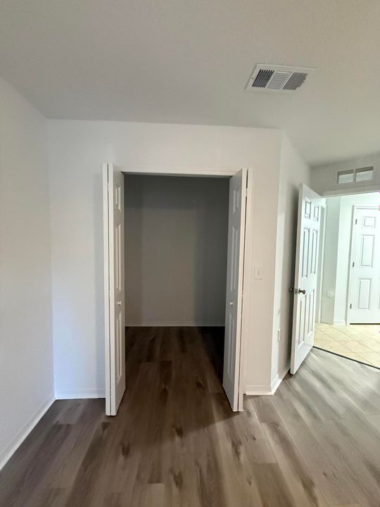 В аренду: $1,300 (1 спален, 1 ванн, 781 Квадратных фут)