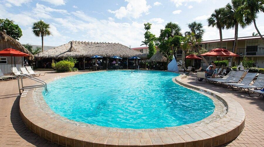 For Sale: $139,999 (1 beds, 1 baths, 279 Square Feet)