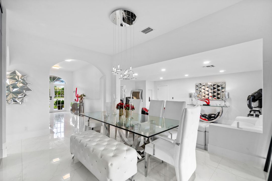 For Sale: $5,795,000 (3 beds, 3 baths, 3286 Square Feet)