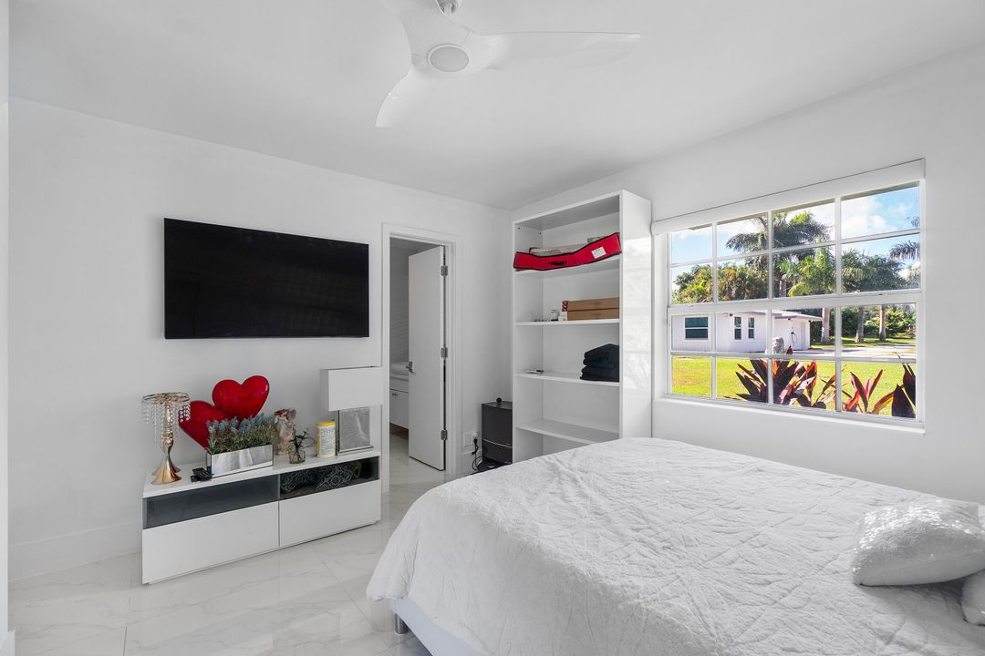 For Sale: $5,795,000 (3 beds, 3 baths, 3286 Square Feet)