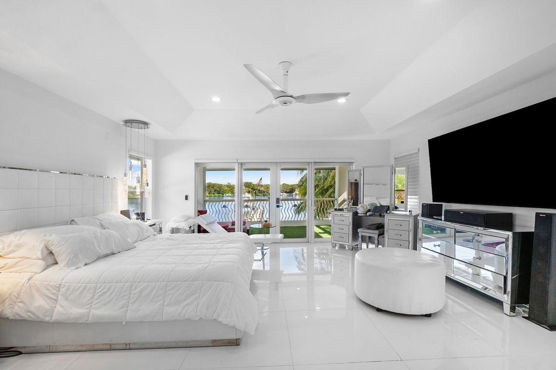 For Sale: $5,795,000 (3 beds, 3 baths, 3286 Square Feet)