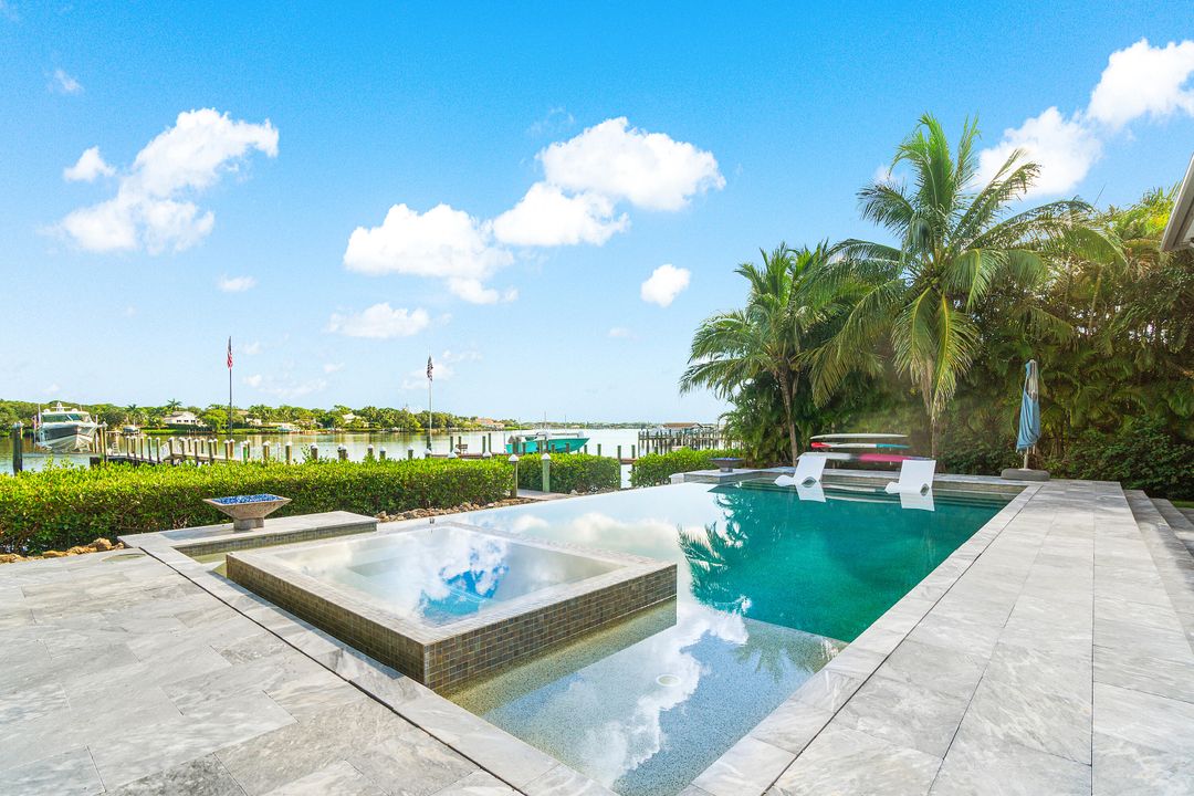 For Sale: $5,795,000 (3 beds, 3 baths, 3286 Square Feet)