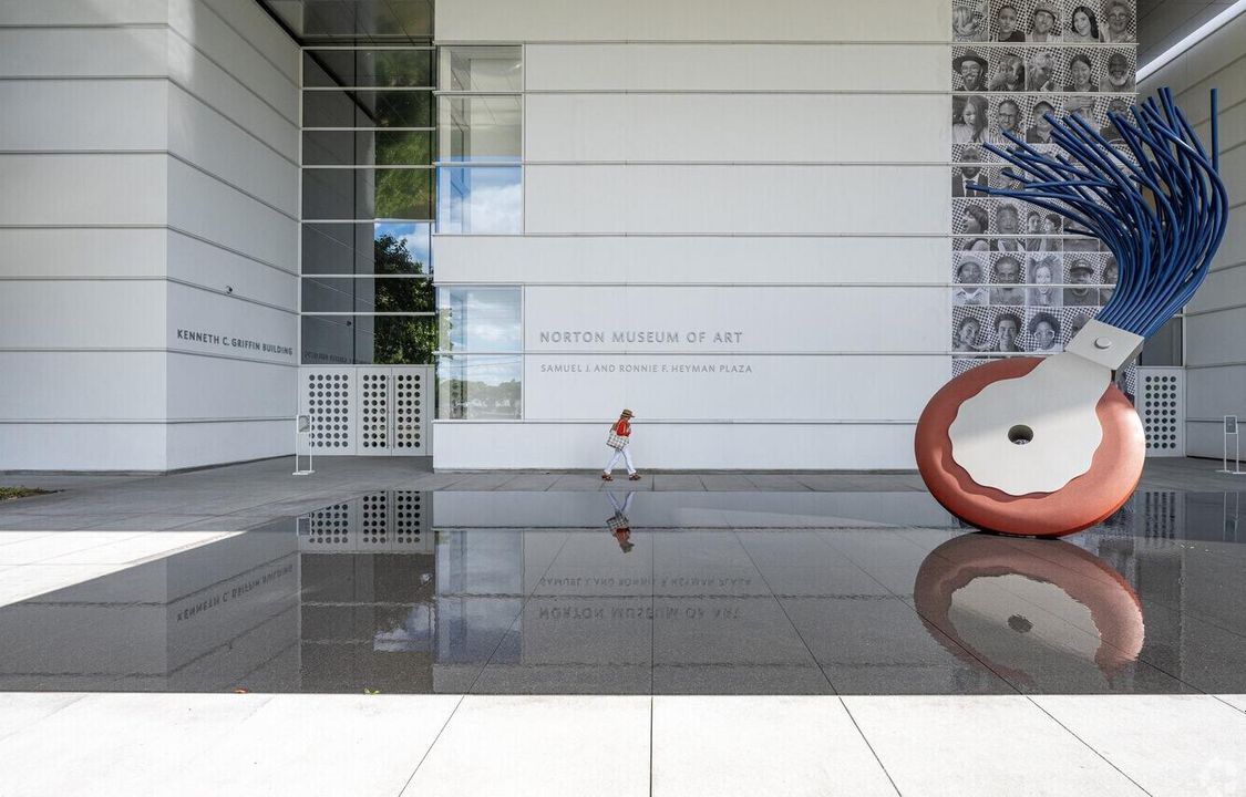 Под контрактом: $5,800 (2 спален, 2 ванн, 1851 Квадратных фут)