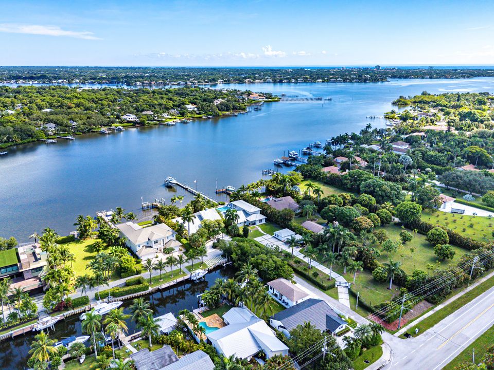 For Sale: $5,795,000 (3 beds, 3 baths, 3286 Square Feet)