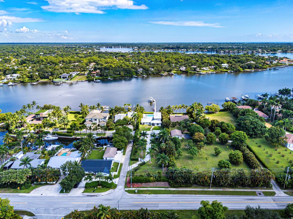For Sale: $5,795,000 (3 beds, 3 baths, 3286 Square Feet)