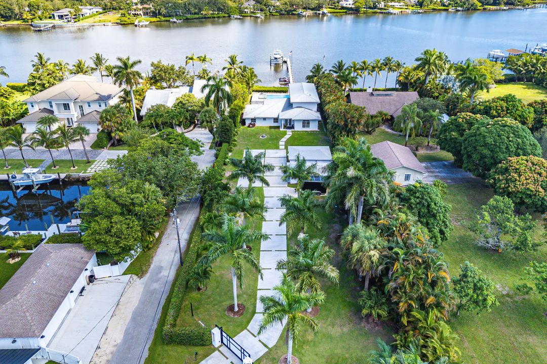 For Sale: $5,795,000 (3 beds, 3 baths, 3286 Square Feet)