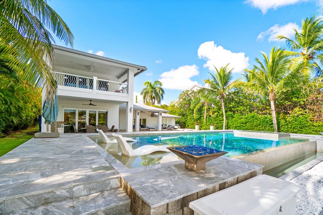 For Sale: $5,795,000 (3 beds, 3 baths, 3286 Square Feet)