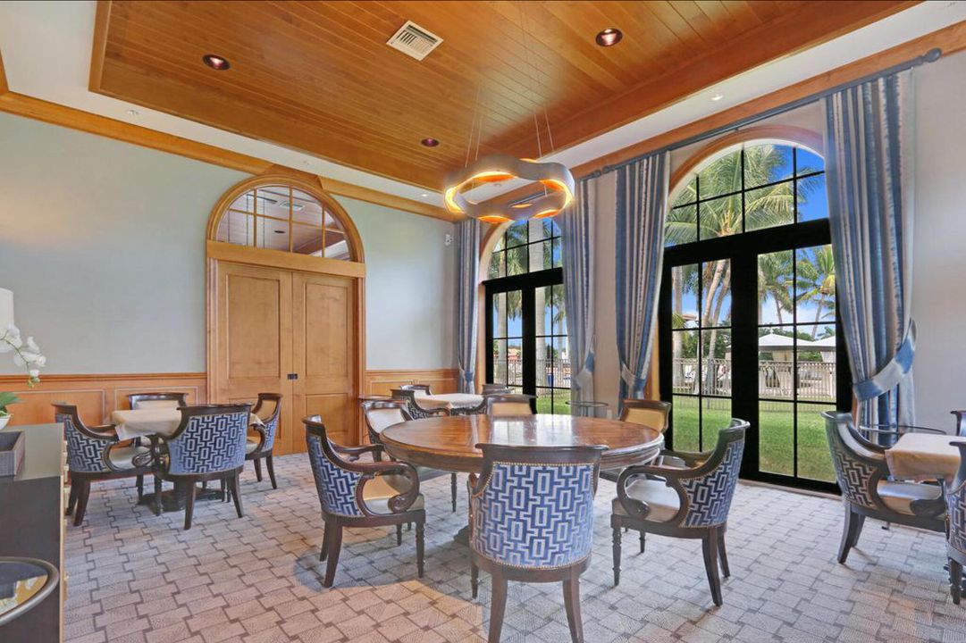 Под контрактом: $5,800 (2 спален, 2 ванн, 1851 Квадратных фут)