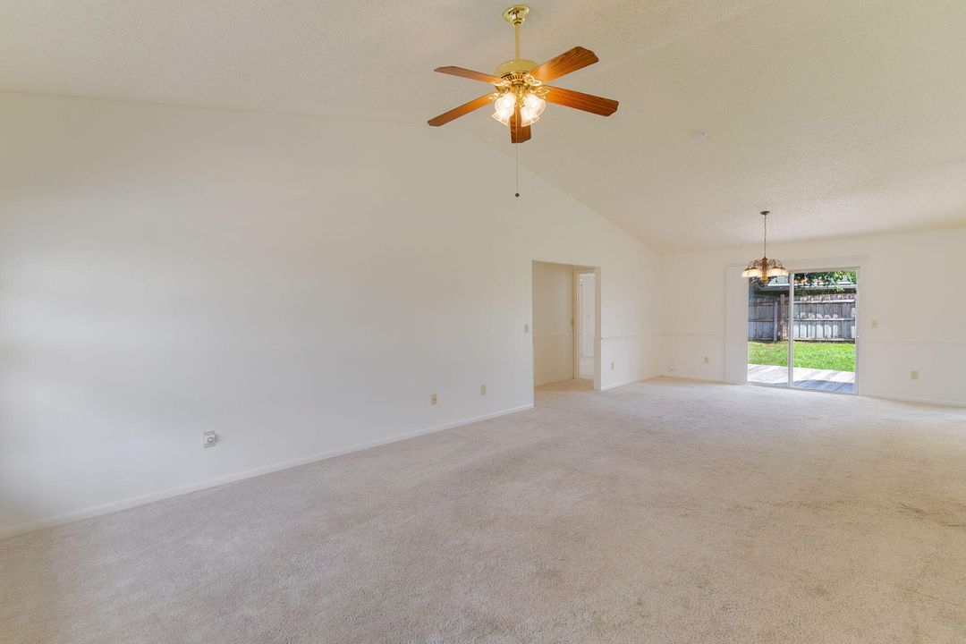 Active With Contract: $429,900 (3 beds, 2 baths, 1335 Square Feet)