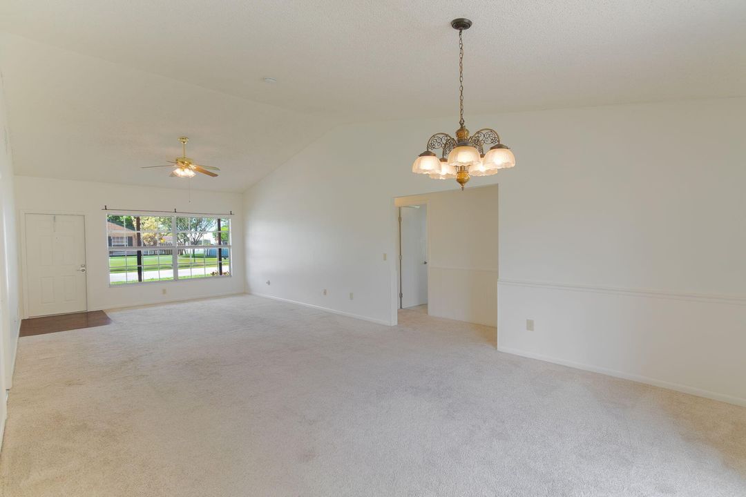 Active With Contract: $429,900 (3 beds, 2 baths, 1335 Square Feet)