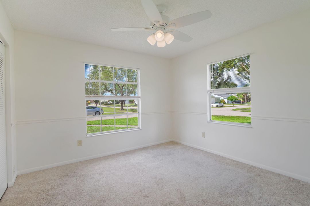 Active With Contract: $429,900 (3 beds, 2 baths, 1335 Square Feet)