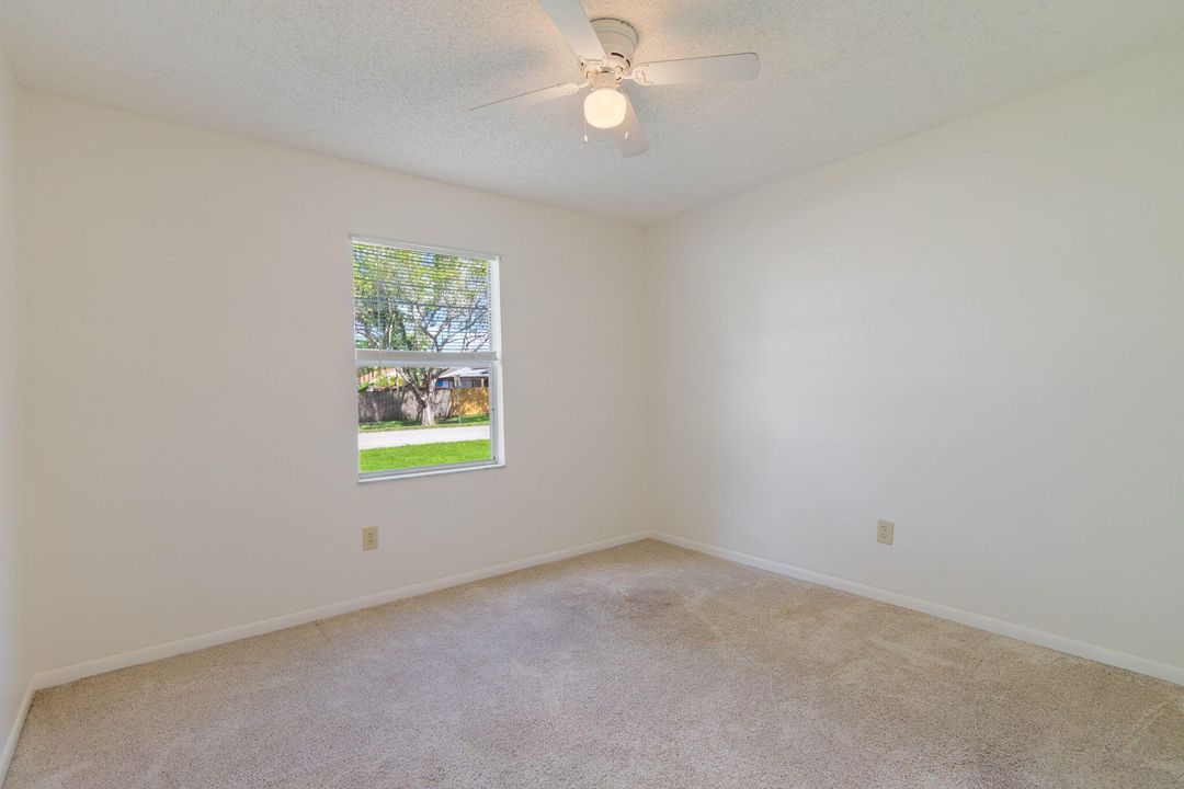 Active With Contract: $429,900 (3 beds, 2 baths, 1335 Square Feet)