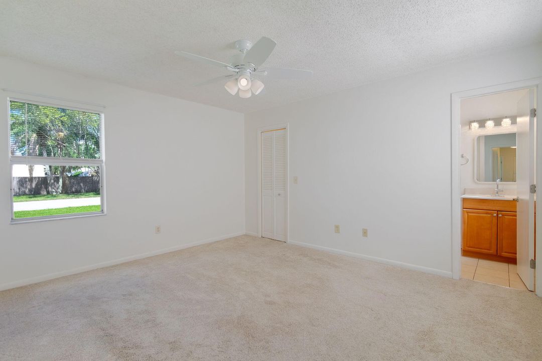 Active With Contract: $429,900 (3 beds, 2 baths, 1335 Square Feet)