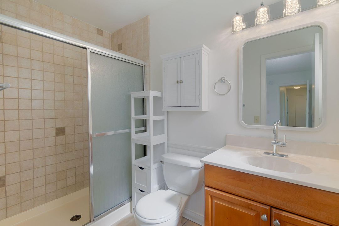 Active With Contract: $429,900 (3 beds, 2 baths, 1335 Square Feet)