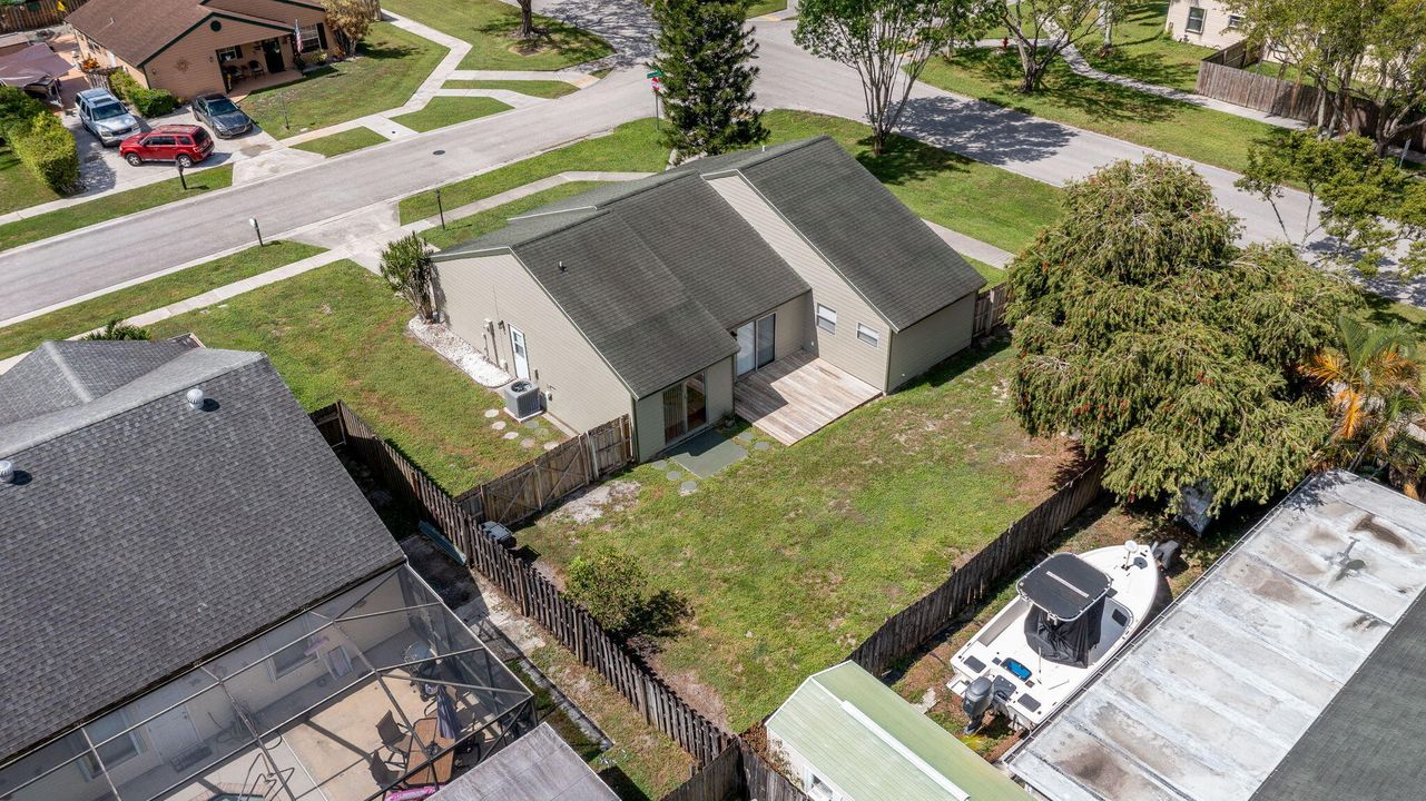 Active With Contract: $429,900 (3 beds, 2 baths, 1335 Square Feet)