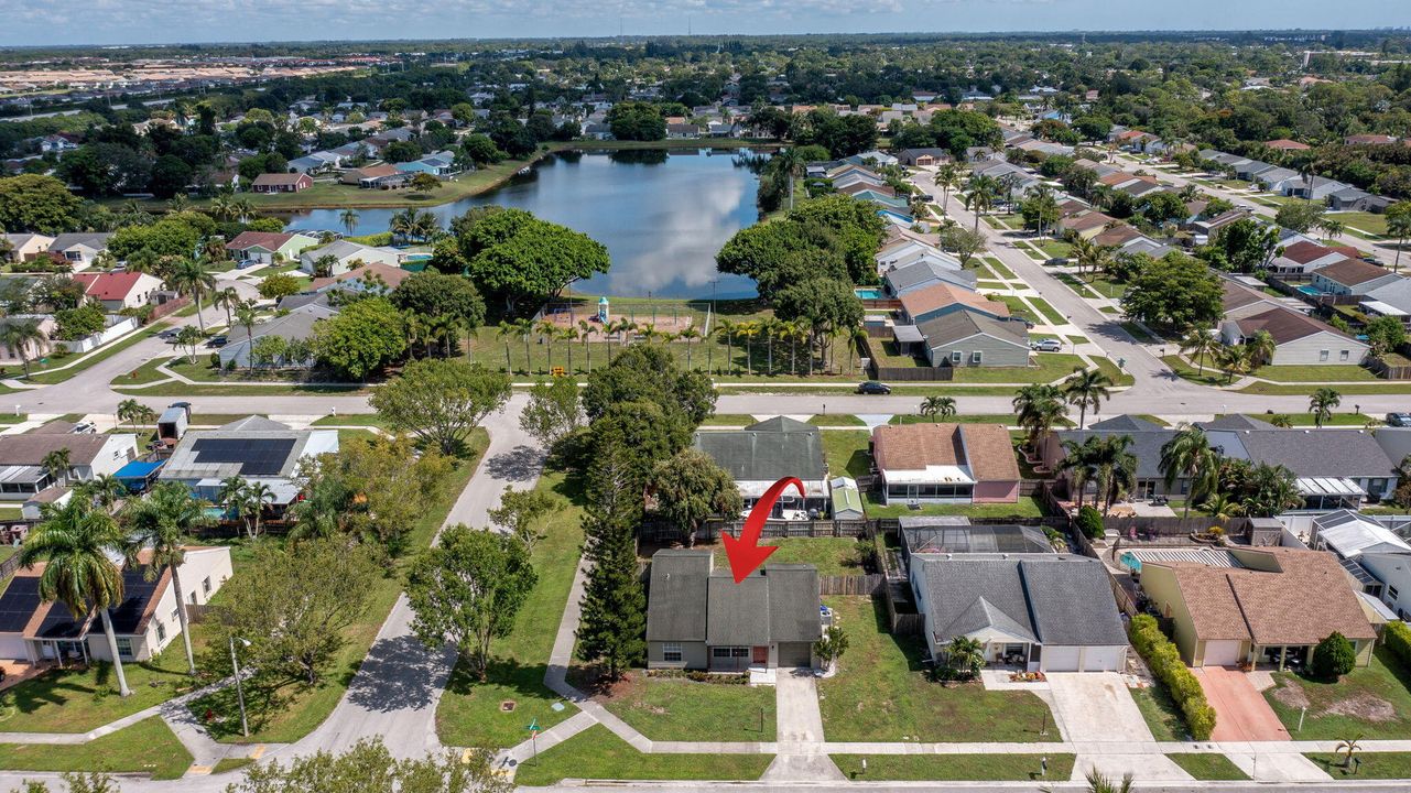 Active With Contract: $429,900 (3 beds, 2 baths, 1335 Square Feet)