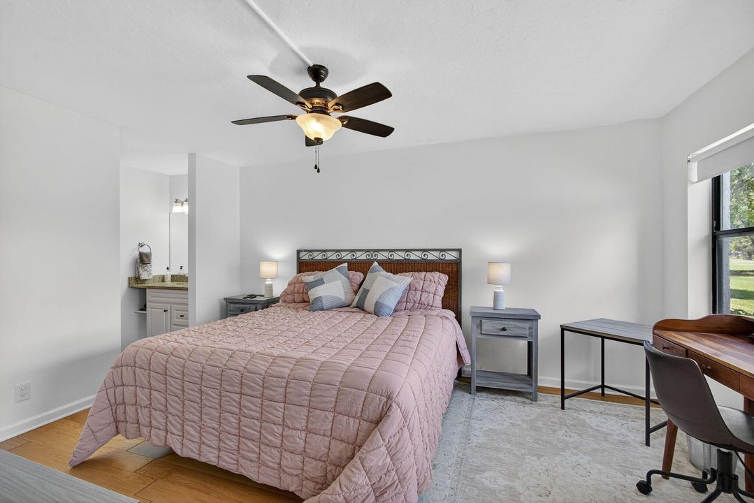 合同活跃: $5,750 (2 贝兹, 2 浴室, 1000 平方英尺)